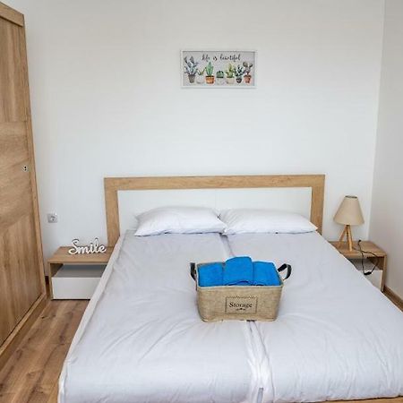 Apartment Vazrozhdenska Veliko Tarnovo Exterior foto